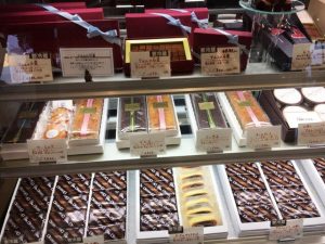 Alm, みとん今治, アルム, アルムの石畳, ケーキ, スイス菓子, スイーツ, チョコ, 別宮町, 洋菓子, 生チョコ