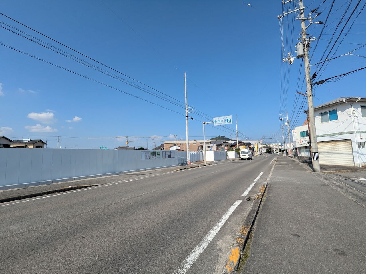 ドラッグストアmac 工事中看板 引き