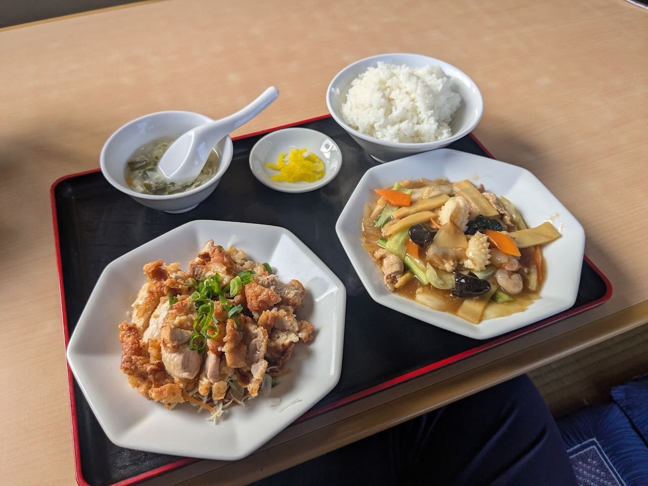 蓬莱閣 Aランチ 全体