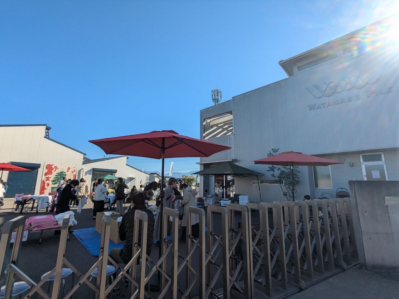 渡辺パイルクリスマスマーケット　会社