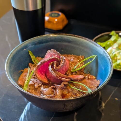 肉丸　肉丸丼　接写3